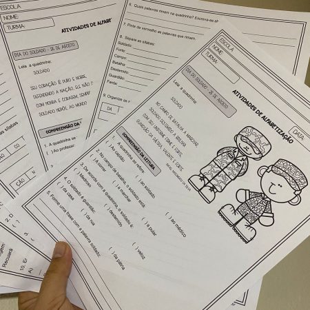 quadrinhas dia do Soldado