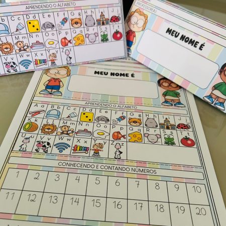 67 - 04 modelos de crachás - educação infantil e alfabetização